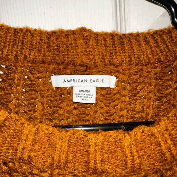 American eagle rust colored sweater size medium - Picture 2 of 3
